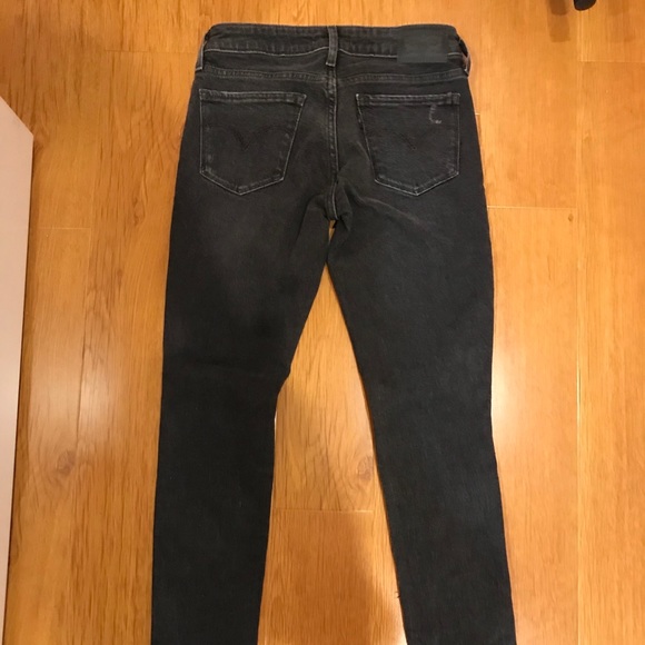 Levi Jeans - Picture 3 of 5